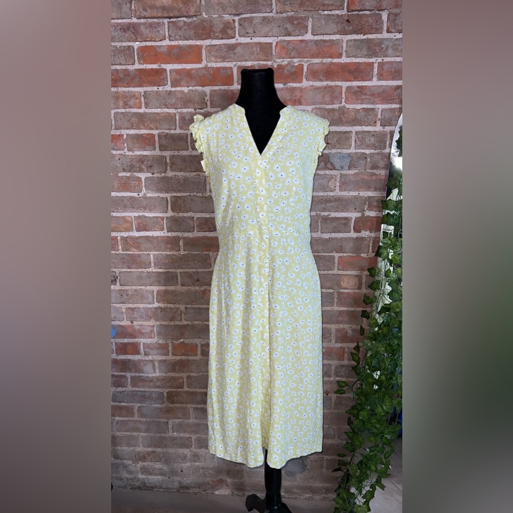 Ann Taylor // flutter sleeve dress